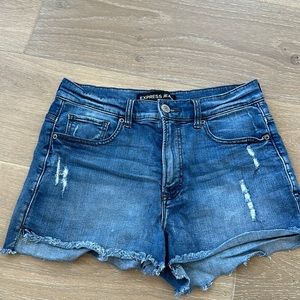 Womens express size 8 High rise shorts